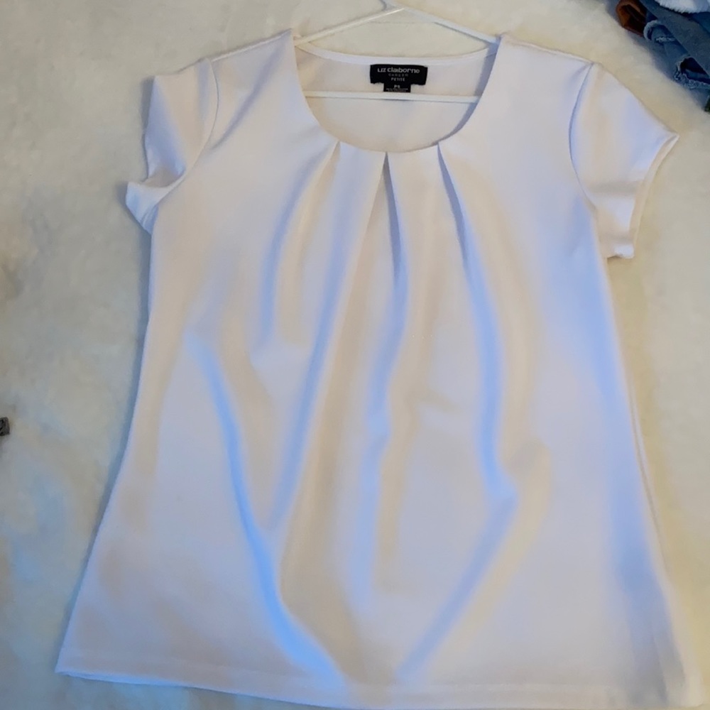 White dress shirt